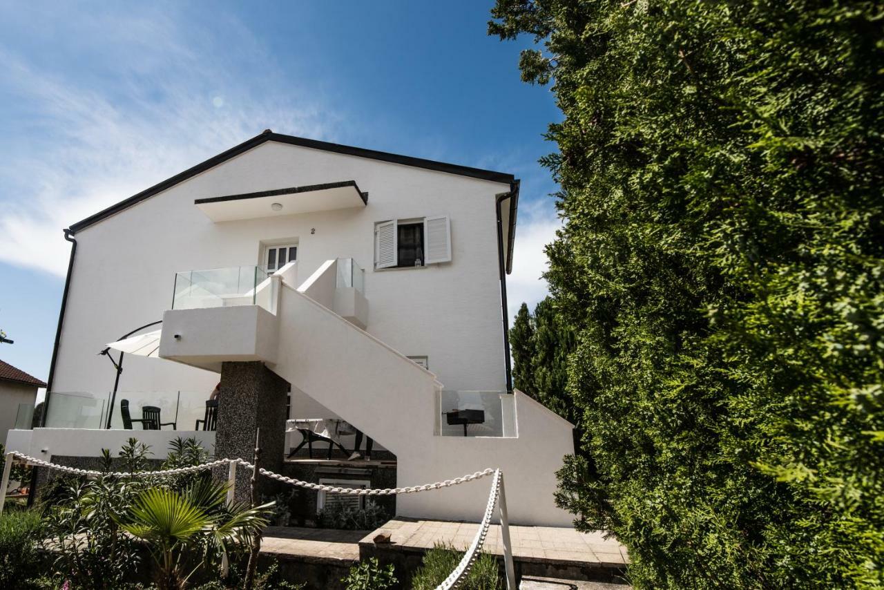 Appartamento Cornus Vallis Krk Town Esterno foto